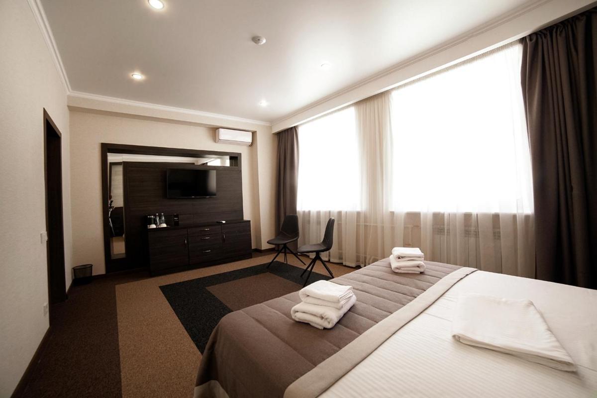Meridian Karagandy Extérieur photo