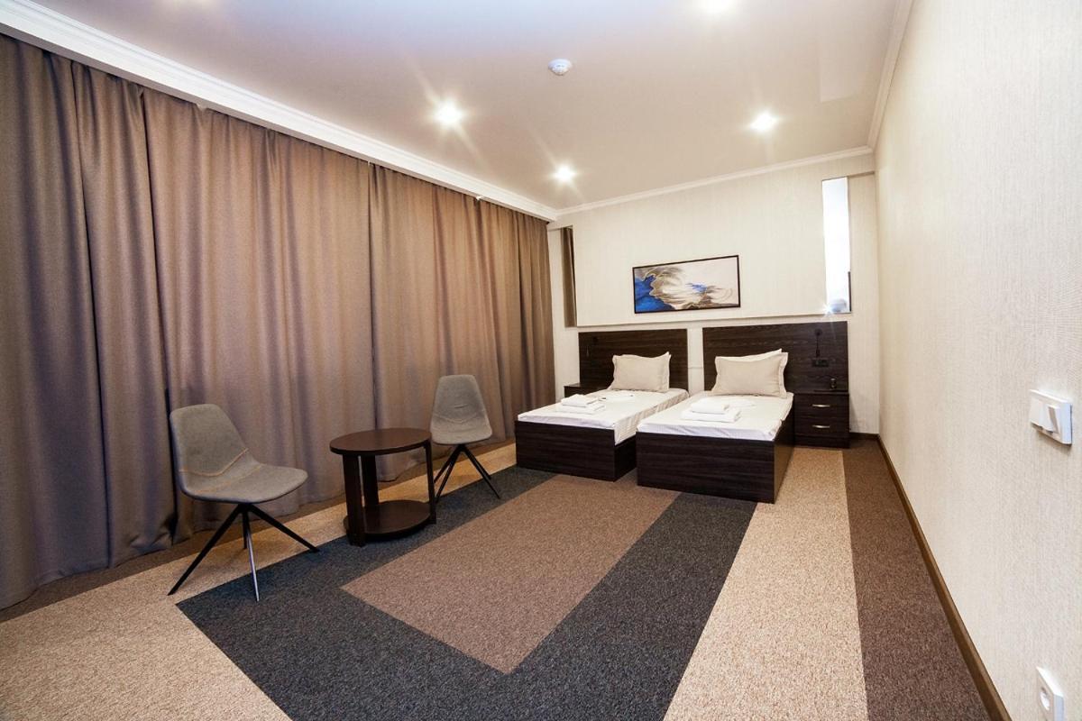 Meridian Karagandy Extérieur photo