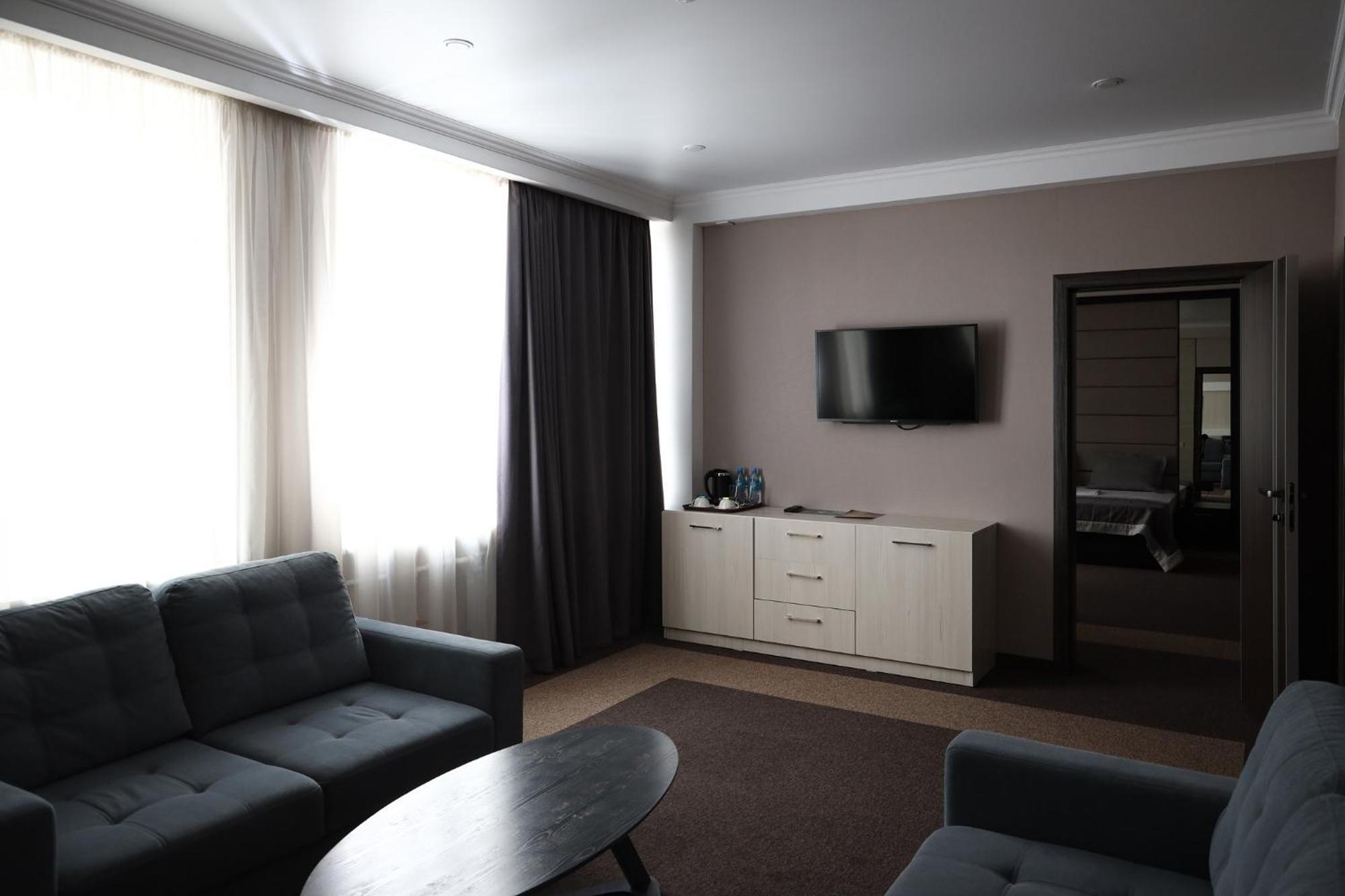 Meridian Karagandy Extérieur photo
