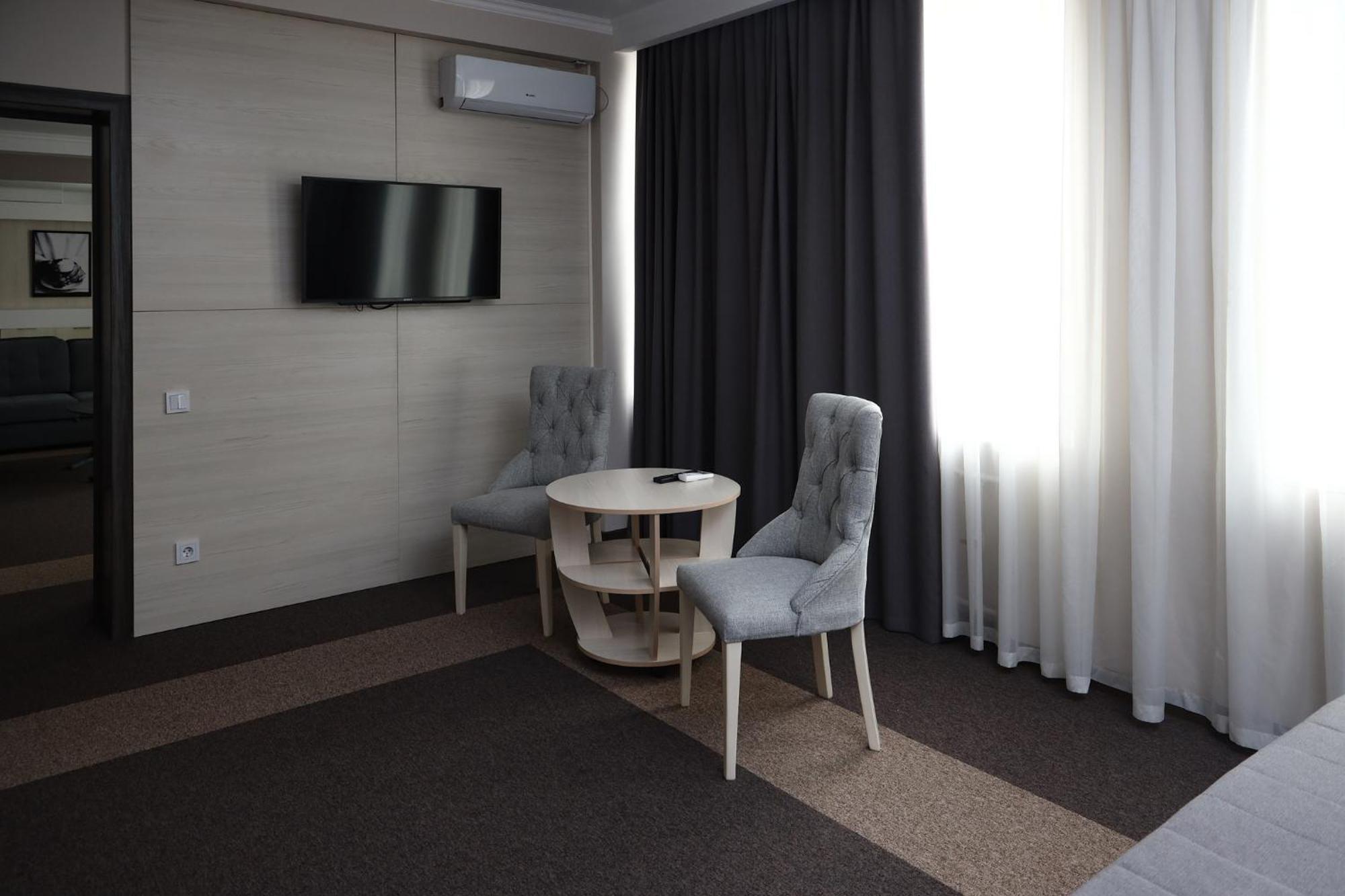 Meridian Karagandy Extérieur photo