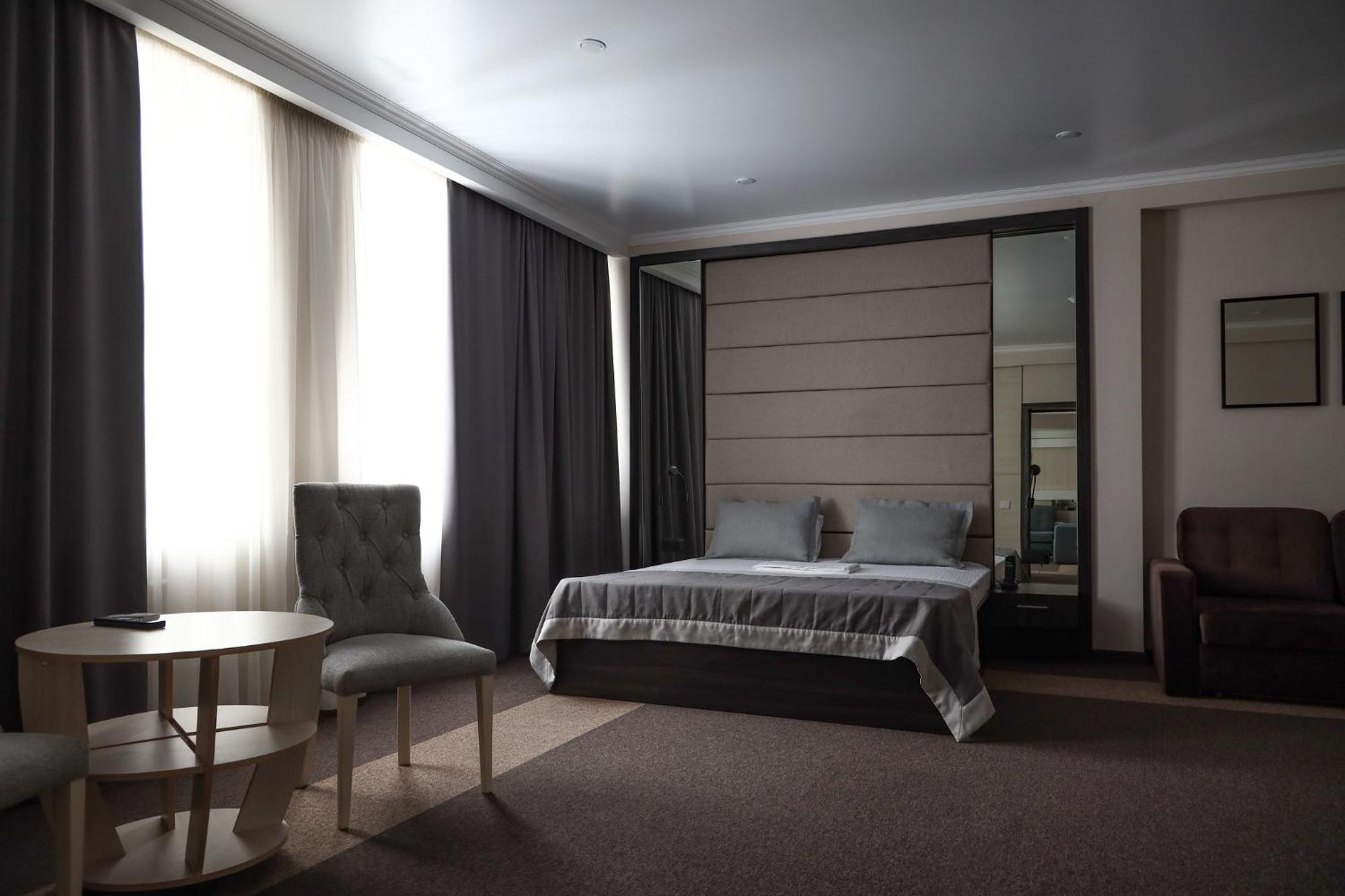 Meridian Karagandy Extérieur photo