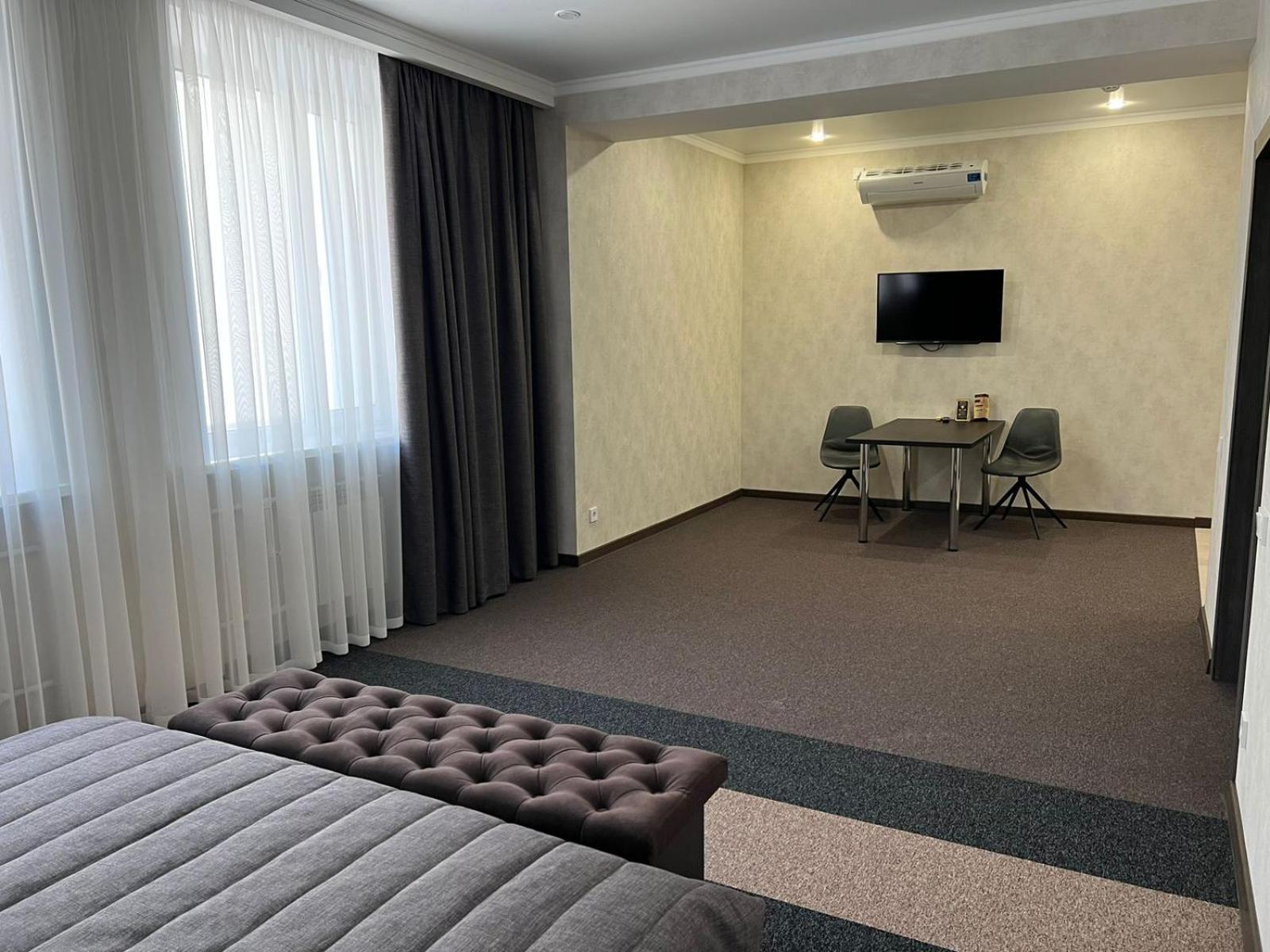 Meridian Karagandy Extérieur photo