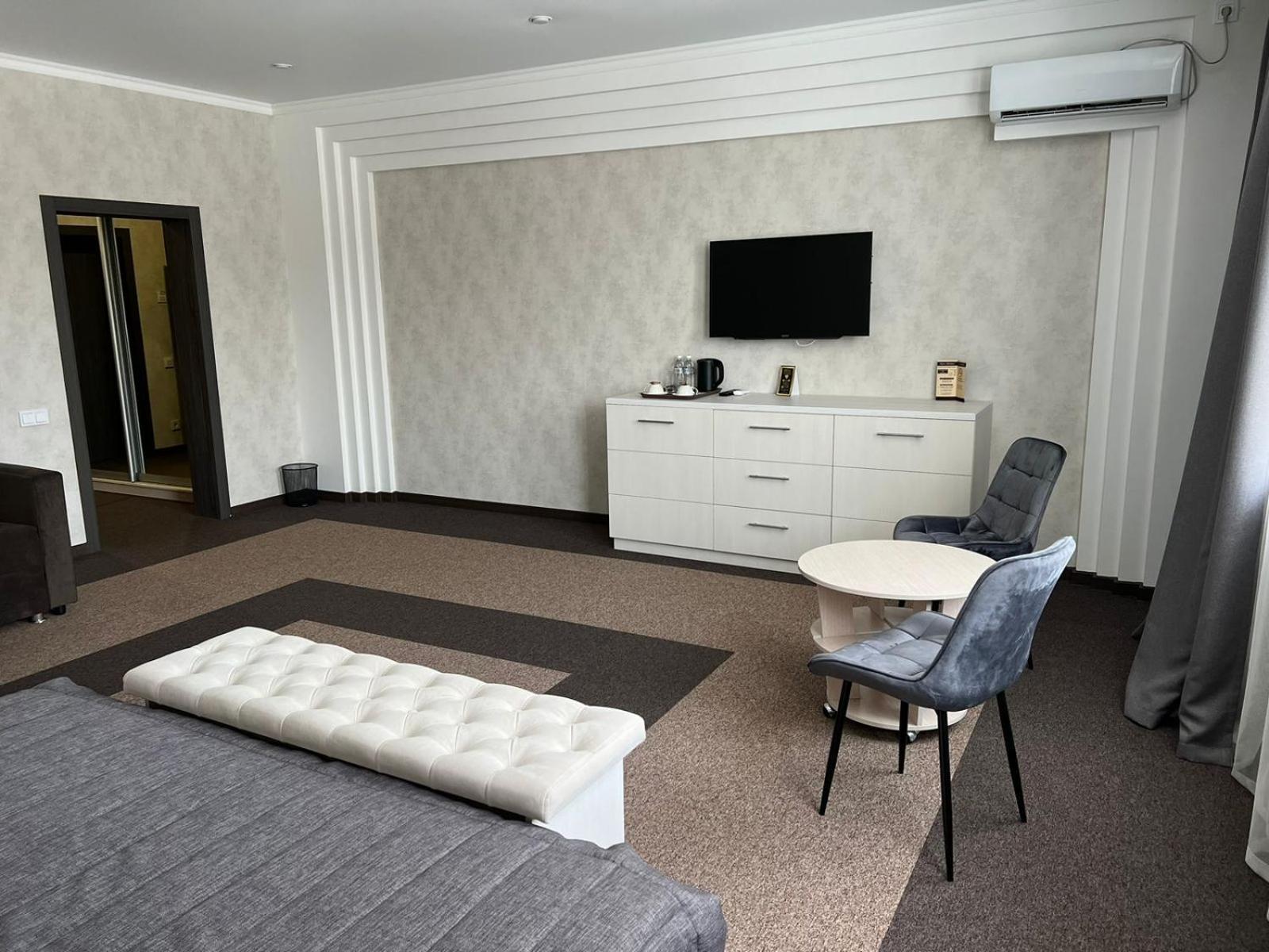 Meridian Karagandy Extérieur photo